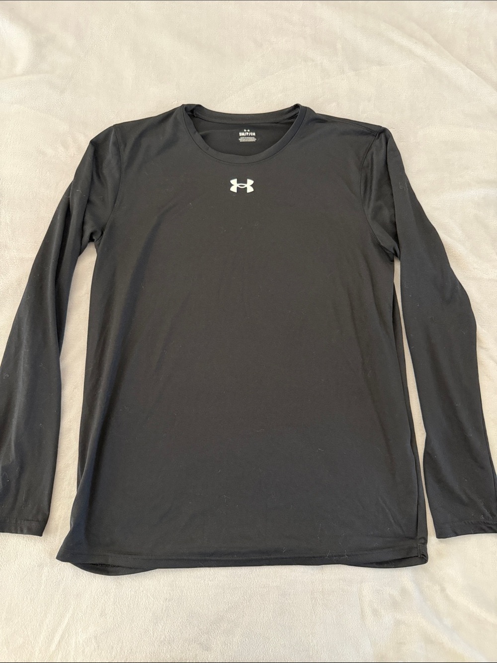 Under Armour Black Long-Sleeve Crew Neck Performance Shirt- Small